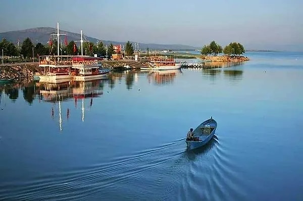 9. Beyşehir Lake