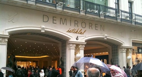 19 bin metrekarelik alanı olan AVM, Taksim’de İstiklal Caddesi'nin hemen ortasında yer alıyordu.