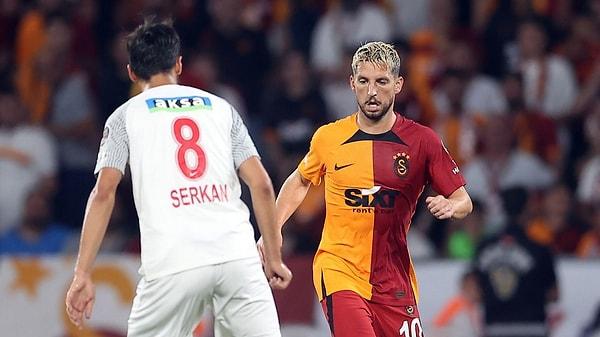 Mağlubiyet sonrasında taraftarlar, Mertens'in sahalara dönüşünü araştırmaya başladı. Galatasaray, bu sezon Mertens'in forma giydiği 20 maçta, 2.15 gol ortalaması yakalarken Mertens'in yokluğunda son 2 maçta toplam 2 gol atabildi.