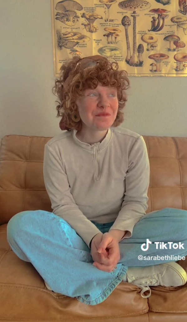 Признавшись, что она сочла шутку “обидной”, Сара Бет сказала, что ей было “неловко”, когда Кэти высмеивала ее на телевидении.