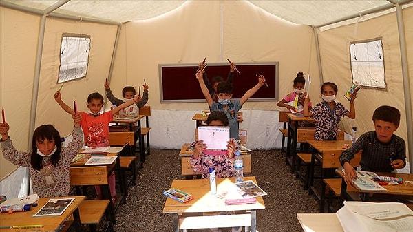 Kahramanmaraş depremi sonrası ikinci dönemde okulların açılması ertelenmişti.