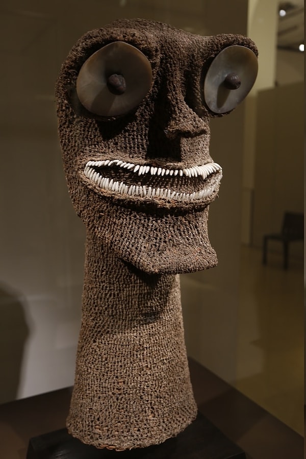 10. Фигурка с Гавайев, выставленная в Лувре