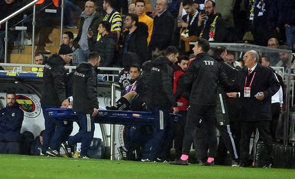 Kıran kırana başlayan karşılaşmanın 10. dakikasında Beşiktaş'ta Tayyip Talha Sanuç sakatlanarak yerini Wellinton'a bıraktı.