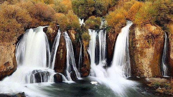 6. Muradiye Waterfall - Van