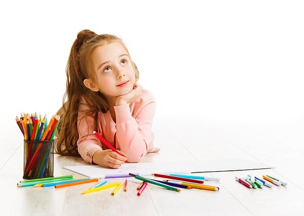 5. Çocuğunuzu bir üst yaş grubuna özgü çizimlere geçiş yapmaya teşvik edin.