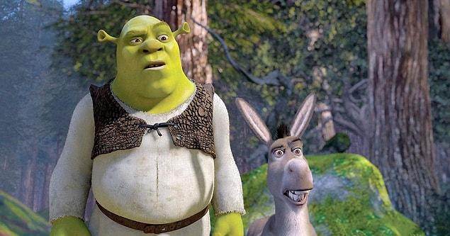 Serinin ilki olan Shrek 1, 2001 yılında vizyona girmiş ve Oscar ödülü kazanan ilk animasyon film olarak tarihe geçmişti.