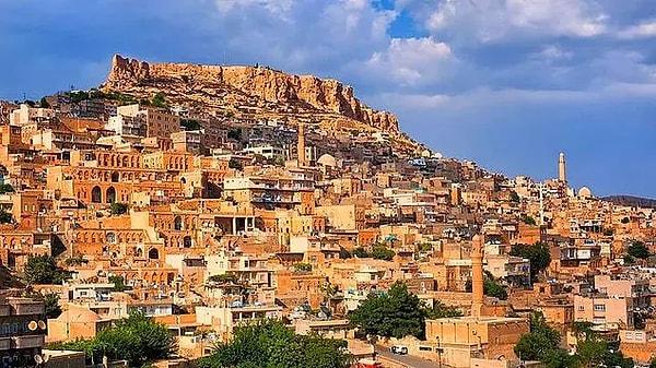 2. Mardin: "The beautiful Mardin is located on a hill like a bright crown overlooking the Syrian desert from above,” it is mentioned in the book. Fed by the Euphrates and Tigris rivers, the city is a cradle of civilizations.