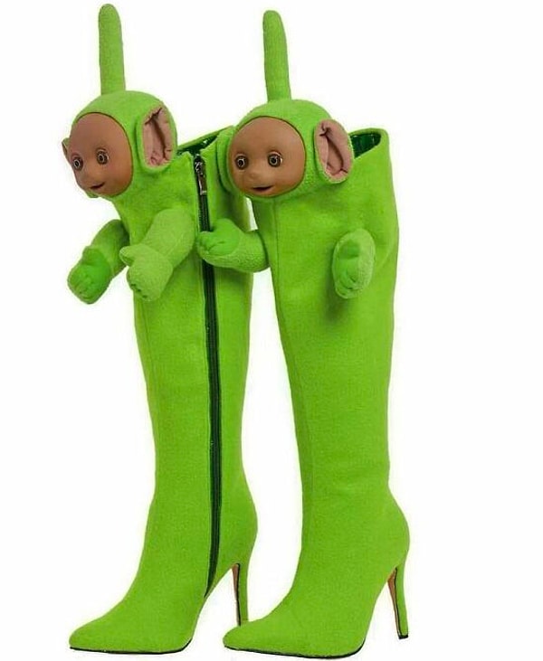 17. Ботфорты для истинных поклонников телепузиков 😂