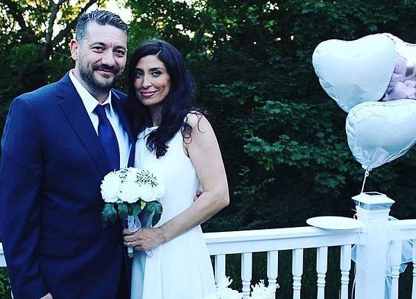 Nazan Öncel, oğlu Serkan Öncel'in evliliğini sosyal medya hesabından duyurdu.