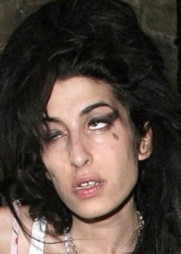 Amy Winehouse'un otopsi sonucu nasıldı?