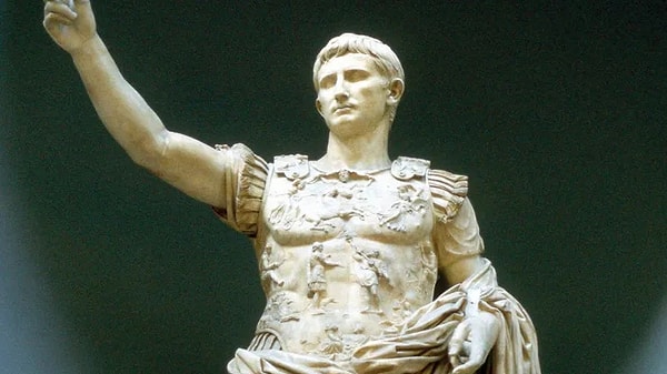1. Jül Sezar'ın yeğeni ve varisi olan Augustus Sezar, tarihte yaşamış en zengin insandır.