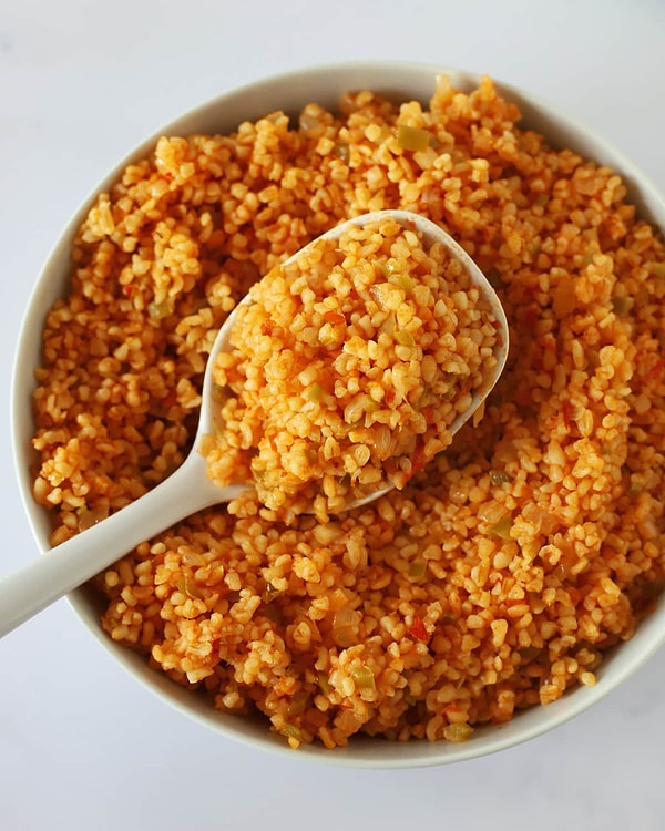 Domatesli Bulgur Pilavı Tarifi