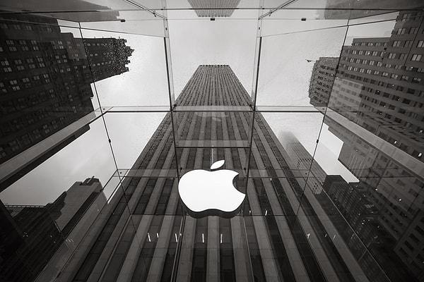 Sonuç olarak, Apple'ın logosundaki ısırılmış elma sadece rastgele bir tasarım tercihi değil, şirketin değerlerinin ve ruhunun kasıtlı ve anlamlı bir temsilidir.