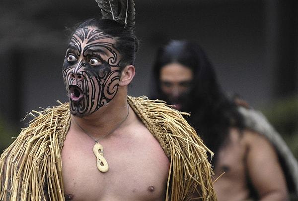 Maoriler aslında kimsenin ulaşamadığı bir adada yaşıyor.