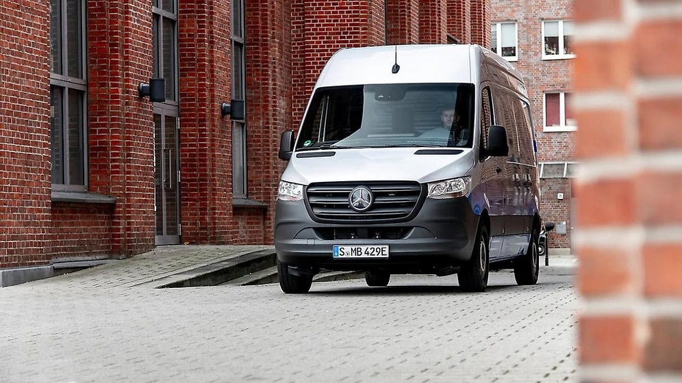 Mercedes Ticari Araç Fiyat Listesi Nisan 2023: Mercedes Vito ve Sprinter Okul Servisi Güncel Fiyatlar