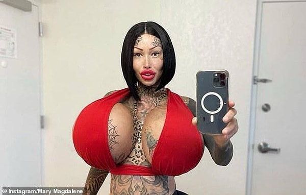 Коллега модели Mary Magdalene отдала дань уважения Кристине в Instagram.