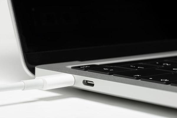 Pil sağlığının düşük olması MacBook'un bataryasının ve ona bağlı sistemlerin sağlıklı çalışmadığı gösterir.