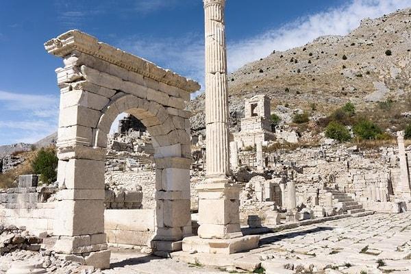 The Abandonment and Rediscovery of Sagalassos