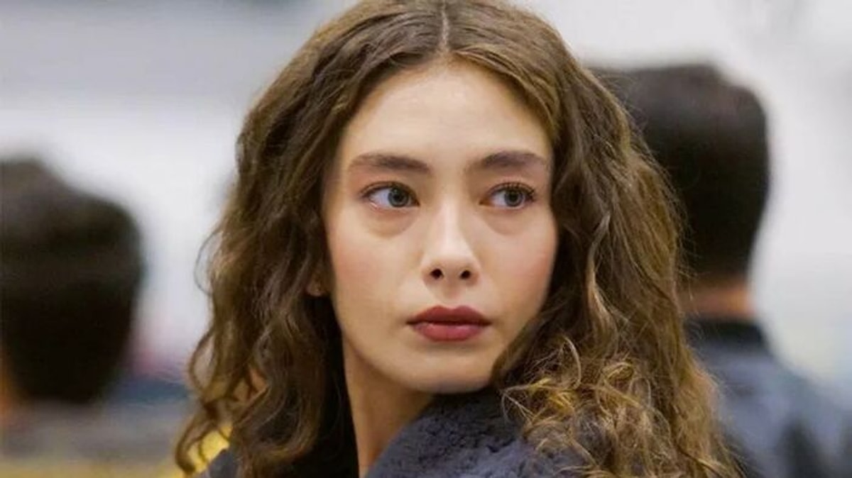 Neslihan Atagül: How This Turkish Actress Became a Household Name