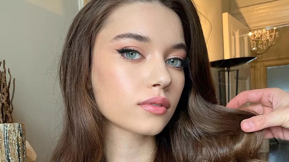 Afra Saraçoğlu: The Turkish Actress’ Life, Career, Relationships