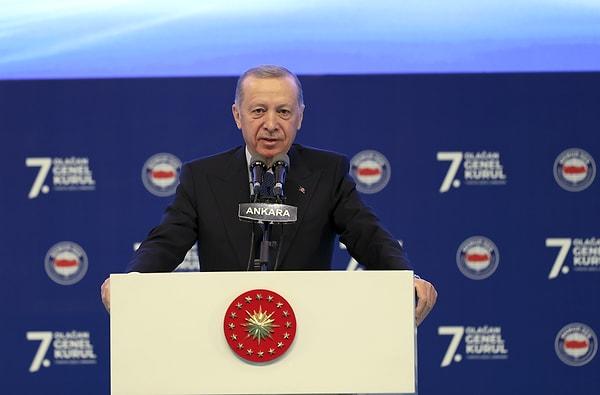Erdoğan, Hacı Bayram Veli Üniversitesi Kongre ve Kültür Merkezi'nde düzenlenen Memur-Sen 7. Olağan Genel Kurulu'nda konuşma yaptı.