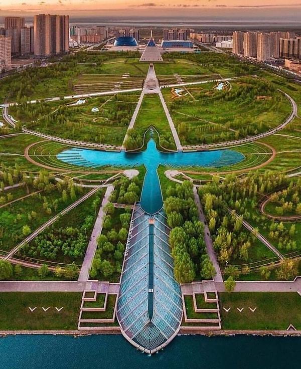 5. Kazakistan'da bulunan bu park, simetrik tasarımıyla görenleri büyülüyor!