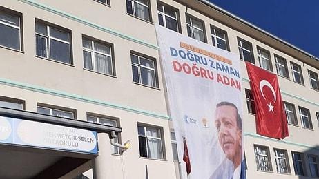 Bunu da Yaptılar: Okula Erdoğan Pankartı Astılar