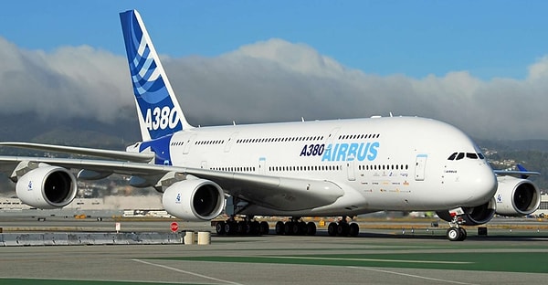 4. 1 milyar dolarınız varsa 2022 kuruyla 850 kişilik bir Airbus A380 satın alabilirsiniz.