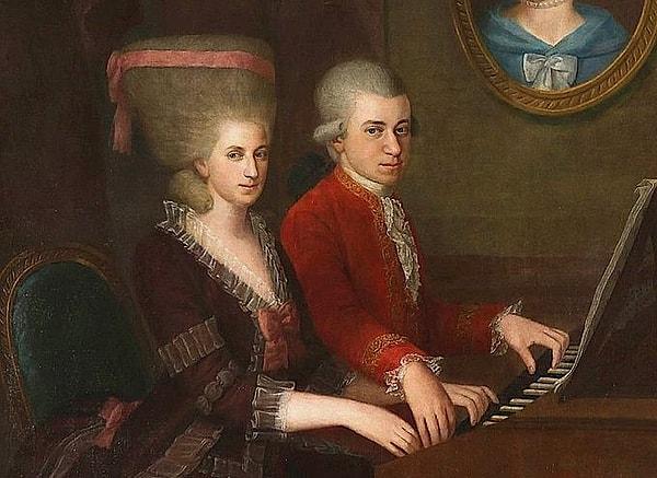Maria kocasını kaybettikten sonra, Salzburg'a geri döndü ve müzik öğretmeni olarak çalıştı. Müziğe olan tutkusunu başkalarıyla paylaştı.