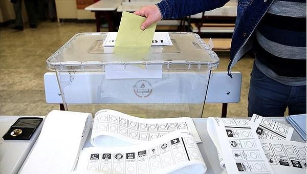 5 yılda bir gerçekleşen genel seçimler, bugün tamamlandı. 14 Mayıs Pazar günü 17:00'da sonlanan oy kullanma işlemi sonrası oylar sayılmaya başlandı.