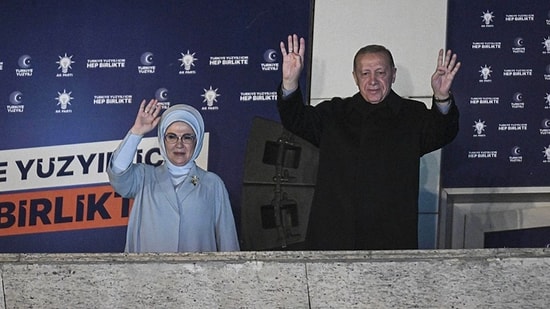 Recep Tayyip Erdoğan Balkon Konuşması Yapıyor