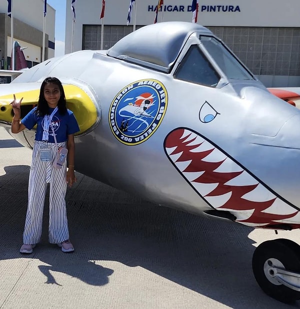 Когда она закончит эти тесты, ей будет почти 17, и она станет первым человеком с аутизмом, который отправится в космос.