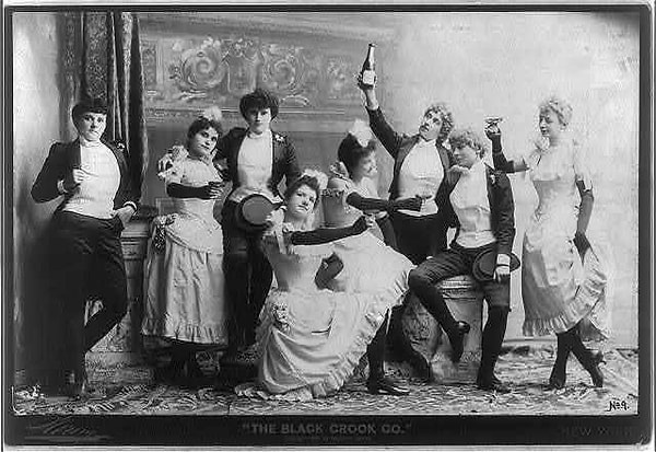 "Черный мошенник" был назван первым "бродвейским мюзиклом".