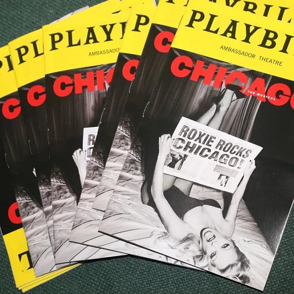 Мюзикл под названием "Чикаго", предположительно связанный с настоящими убийствами, вызвал большой резонанс.