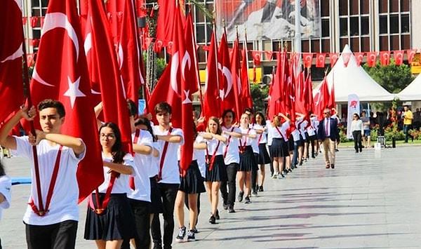 Mustafa Kemal Atatürk ve silah arkadaşlarının 19 Mayıs 1919 tarihinde Milli Mücadeleyi başlattığı tarihi her sene Atatürk'ü Anma, Gençlik ve Spor Bayramı olarak büyük bir coşkuyla kutluyoruz.