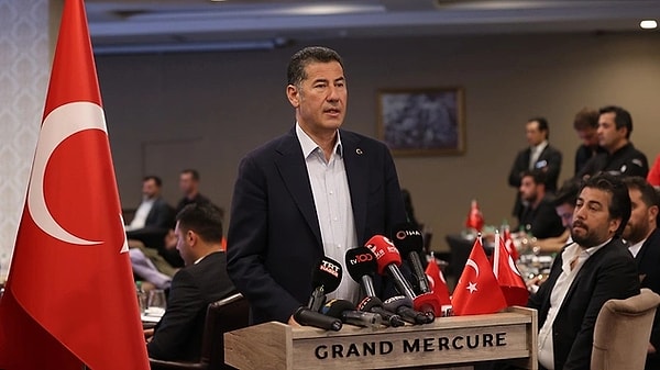 Sinan Oğan, Cumhurbaşkanlığı ikinci tur seçiminde Cumhur İttifakı adayı Recep Tayyip Erdoğan'ı destekleyeceğini açıklamıştı.