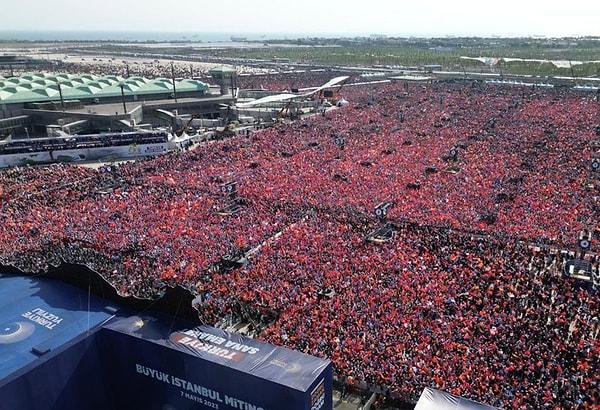 Cumhurbaşkanı Recep Tayyip Erdoğan, Cumhur İttifakı’nın 7 Mayıs 2023 İstanbul mitingine bir milyon 700 bin yurttaşın katıldığını iddia etti.