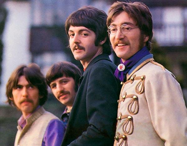 The Beatles'ın Sgt. Pepper's Lonely Hearts Club Band albümü psikedelik müzikte çığır açan bir albüm olarak kabul edilir. Bu albüm hangi yıl yayınlandı?
