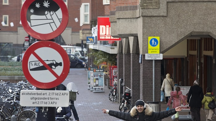 Amsterdam'da Esrar Yasağı Başladı