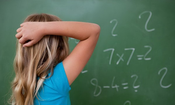 3. Студент выбрал число, умножил его на 2, затем вычел из результата 138 и получил 102. Какое число он выбрал?