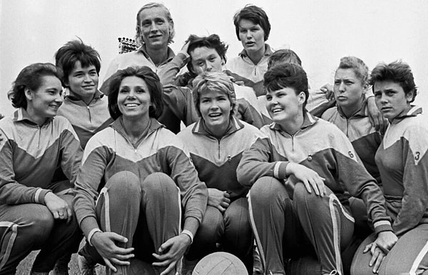 7. Волейболистки на Спартакиаде (1963 год).