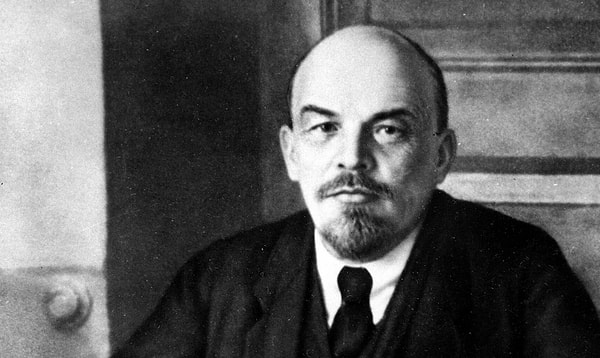 5. В каком месяце родился Владимр Ленин?