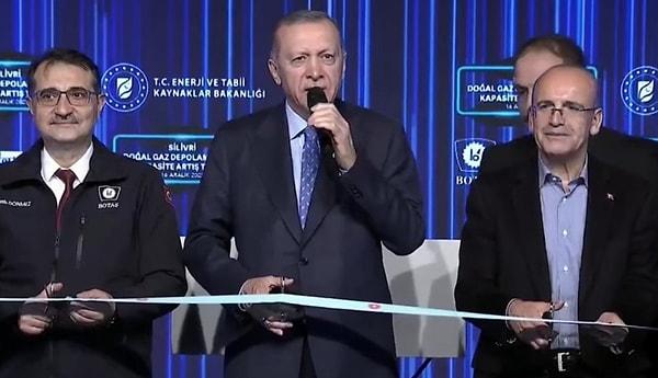 Tüm bu gelişmelerle ulaştığımı seçim sandığından Erdoğan, 2. turda da önde çıkınca, 'Balkon konuşmasında' ekonomiye öncelik vermişti. Gözler de Mehmet Şimşek'e çevrildi.
