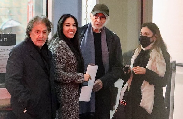 Так что не все так просто, и нам лишь остается наблюдать, как будут дальше развиваться события