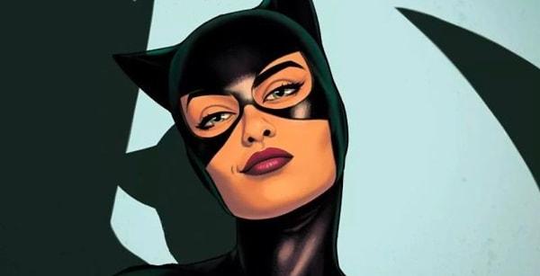 Catwoman'ın dış görünüşü için esas alınan kişi ise Kane'in kuzeni Ruth Steel'di.