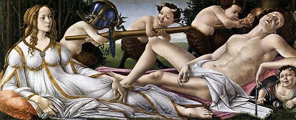 Sanatçının 1483 tarihli bir diğer mitolojik çalışması ise "Venüs ve Mars" tablosudur.
