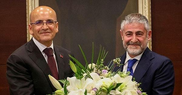 Nureddin Nebati, 2 Aralık 2021 itibarıyla üstlendiği Hazine ve Maliye Bakanlığı görevini 4 Haziran 2023'te Mehmet Şimşek'e devretti.