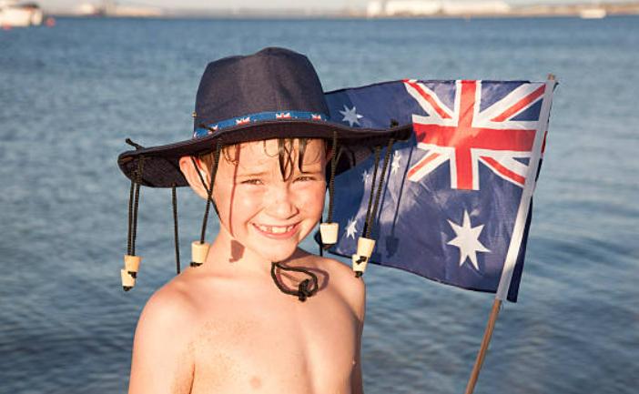 Зачем австралийцам шляпы с винными пробками и другие странности в Стране кенгуру