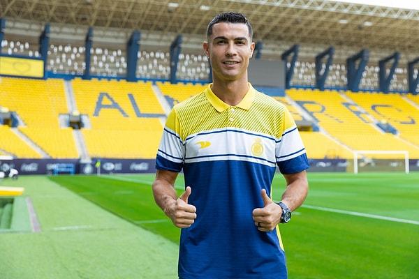 Bu furyanın başlangıcı Cristiano Ronaldo ile olmuştu biliyorsunuz. Dünyaca ünlü futbolcu Al-Nassr ile 2.5 yıl karşılığında toplamda 500 milyon Euro bedele sahip olan sözleşme imzalamıştı.