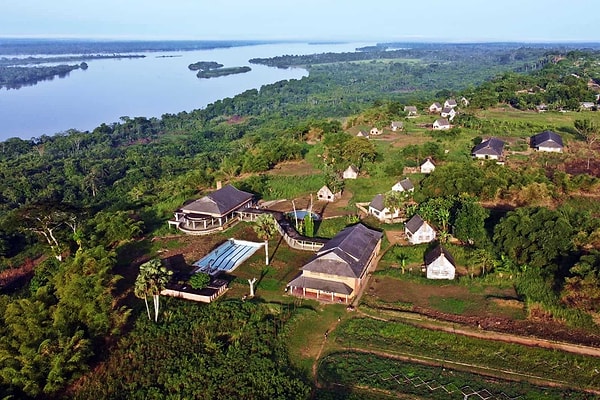 2. Достопримечательностью какой страны является национальный парк Янгамби?